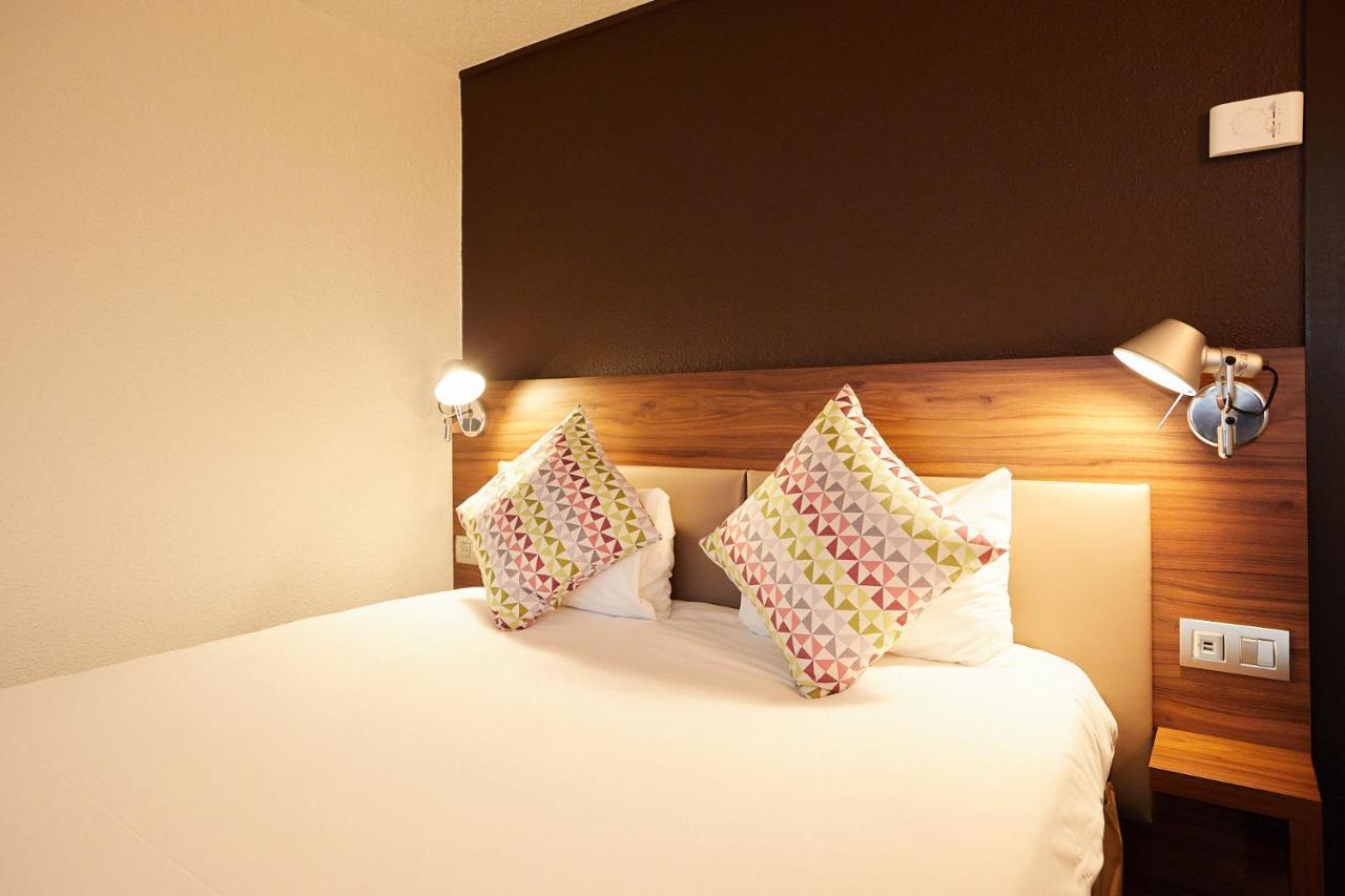 Hotel Campanile Pau Est-Bizanos Zewnętrze zdjęcie