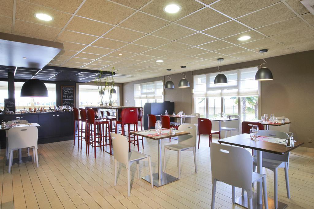 Hotel Campanile Pau Est-Bizanos Zewnętrze zdjęcie