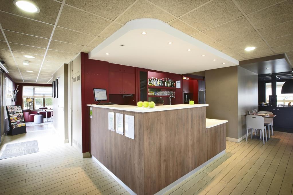 Hotel Campanile Pau Est-Bizanos Zewnętrze zdjęcie