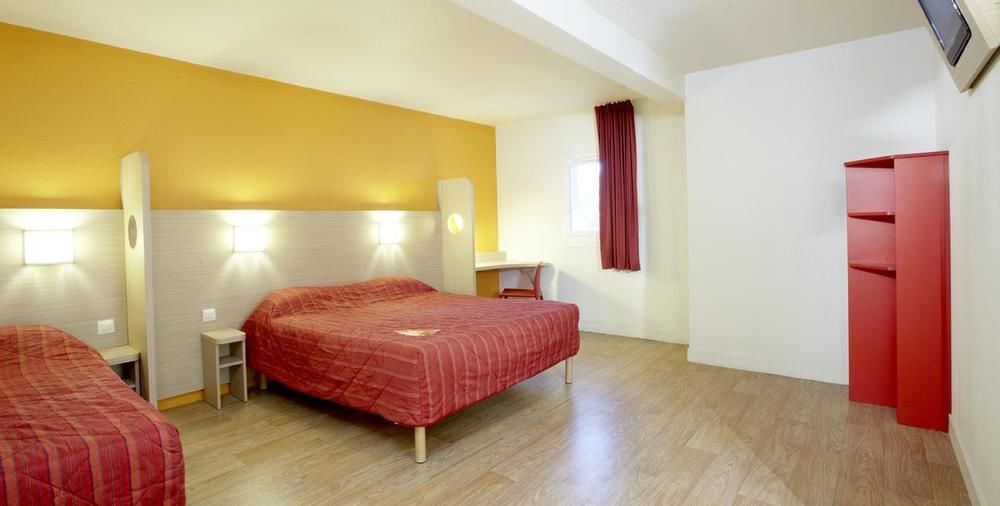 Hotel Campanile Pau Est-Bizanos Zewnętrze zdjęcie