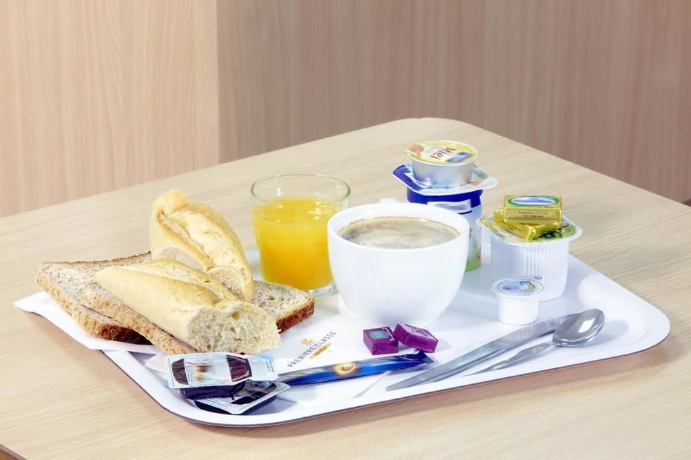 Hotel Campanile Pau Est-Bizanos Zewnętrze zdjęcie